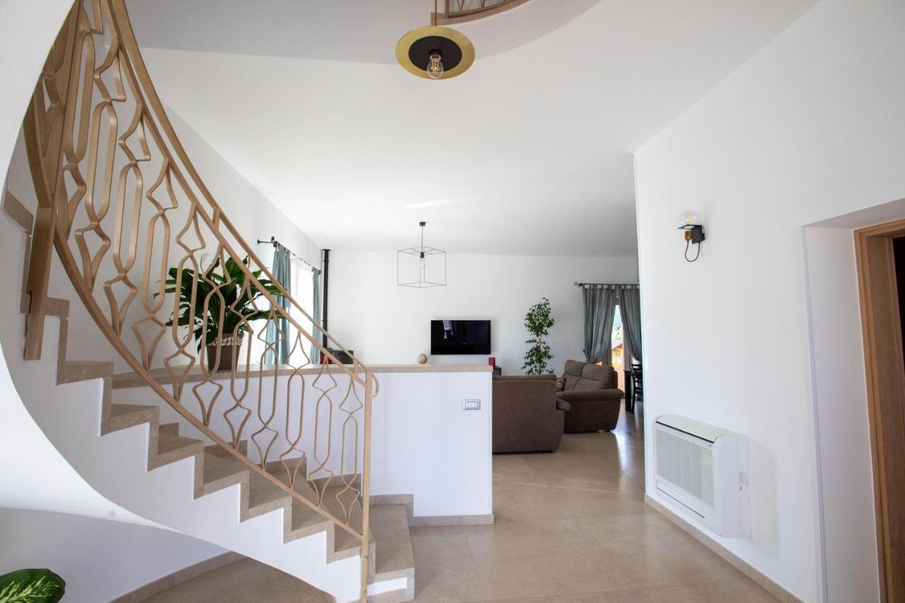 Exclusive Luxury Villa Monte Pompilio Ceglie Messapica Bagian luar foto