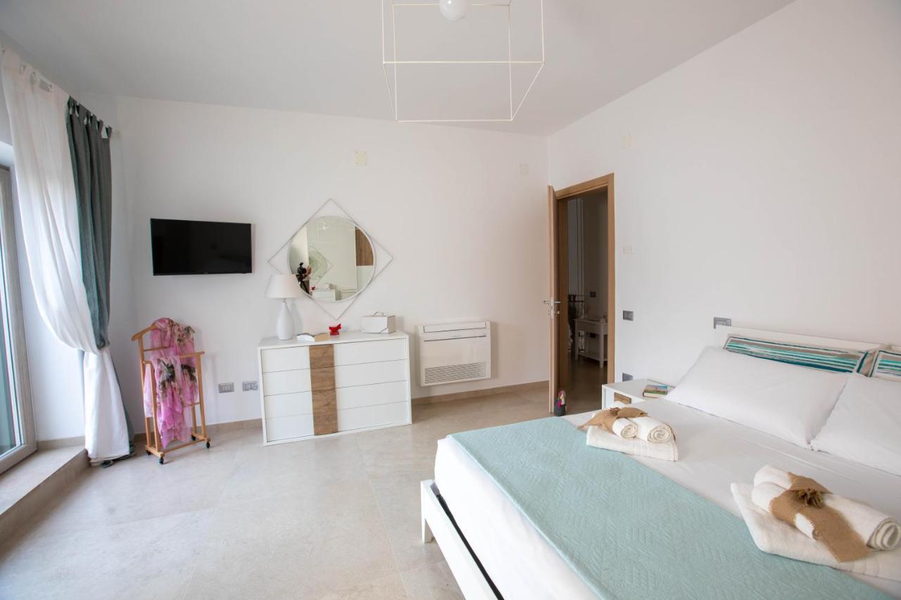 Exclusive Luxury Villa Monte Pompilio Ceglie Messapica Bagian luar foto
